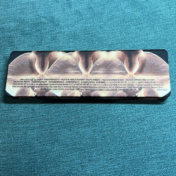 Urban Decay Naked Reloaded Palette - Picture 3 of 3